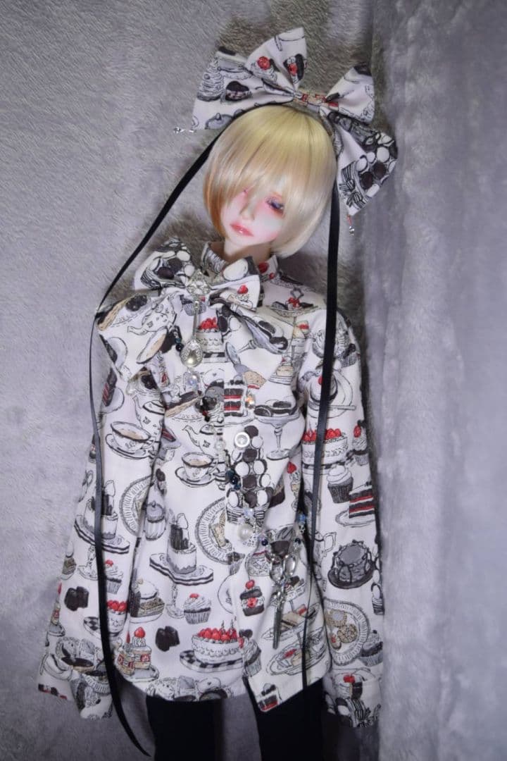 1/3ドール用オバケ袖シャツ お茶会柄(白)ネックレスセット