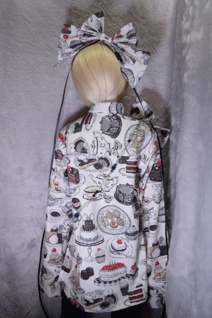 1/3ドール用オバケ袖シャツ お茶会柄(白)ネックレスセット