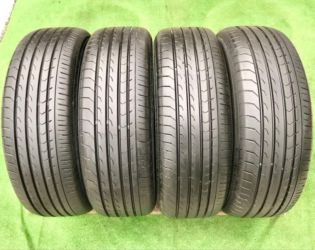 195/65 R15 YOKOHAMA BluEarth-RV03ラジアルタイヤ