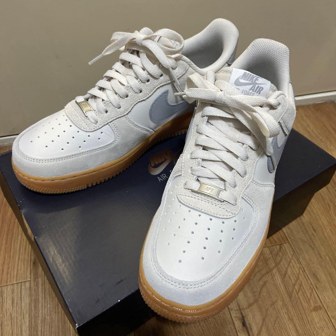 ナイキ エア フォース 1 ＇07 LV8