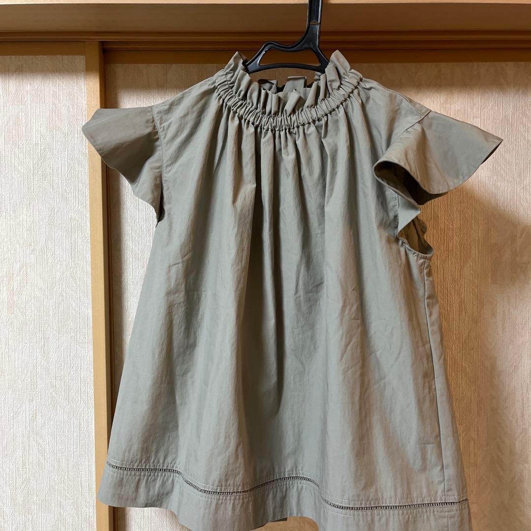 Girlish オリーブ色　フリル襟半袖ブラウス
