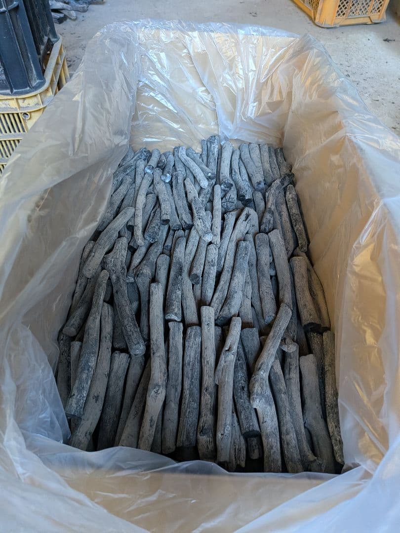 紀州備長炭 馬目樫 樫細丸S15kg 窯元直売①