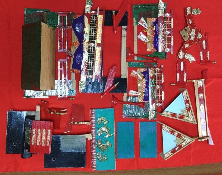 御殿飾り豊寿殿と雛人形、小物のセット