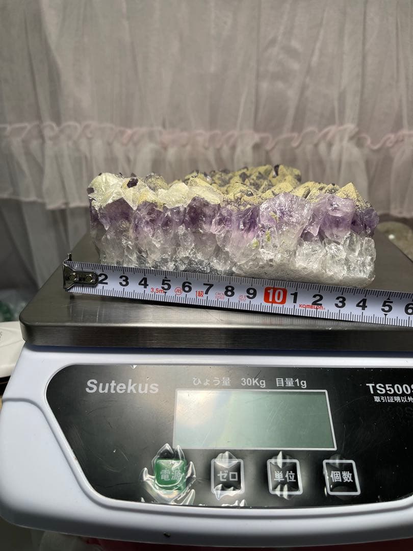 高品質　綺麗^ - ^   天然石アメジストクラスター　  1316g 台座付き