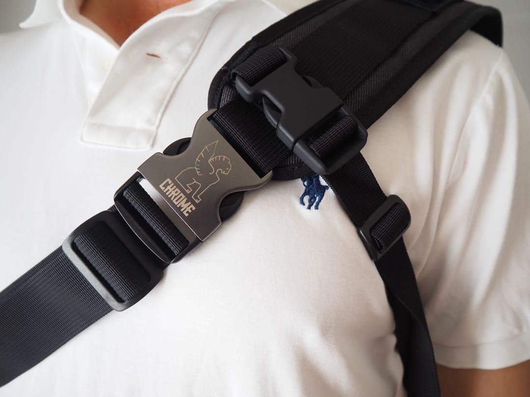 CHROME クローム ダークグレー メッセンジャーバッグ