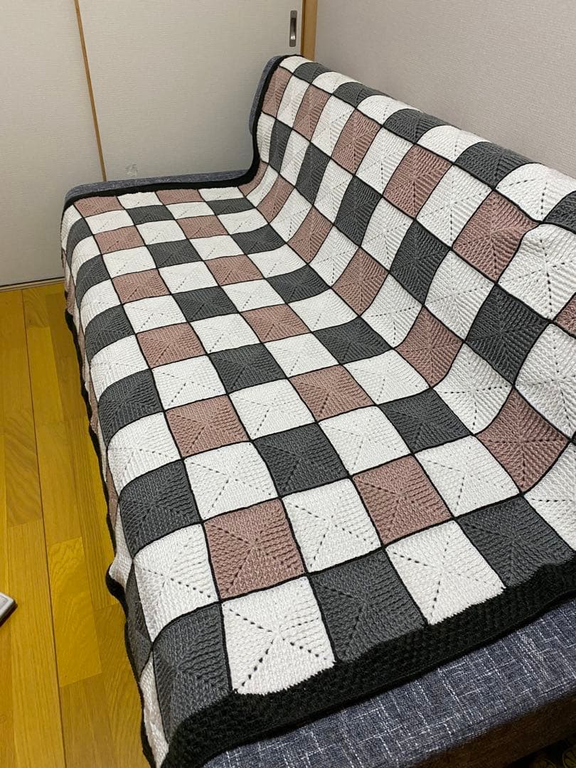 モチーフ手編み　マルチカバー こたつカバー　ハンドメイド