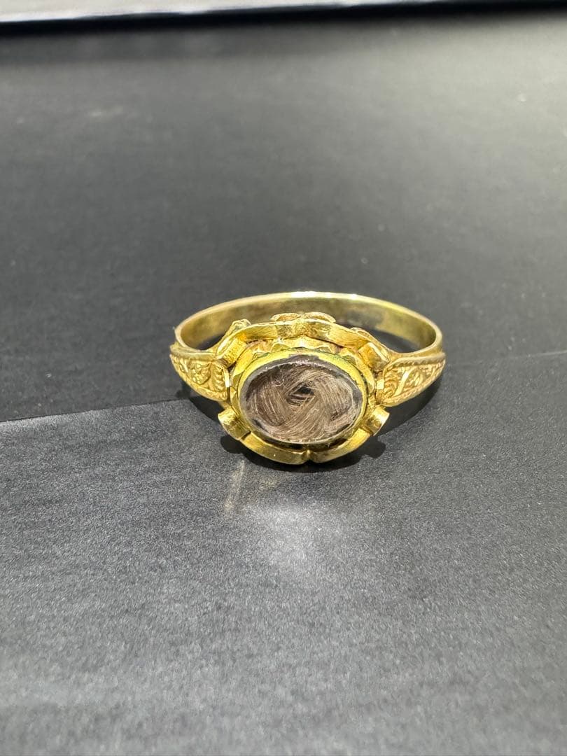 【本日限定価格】英国イギリス　アンティークモーニングリング　9ct