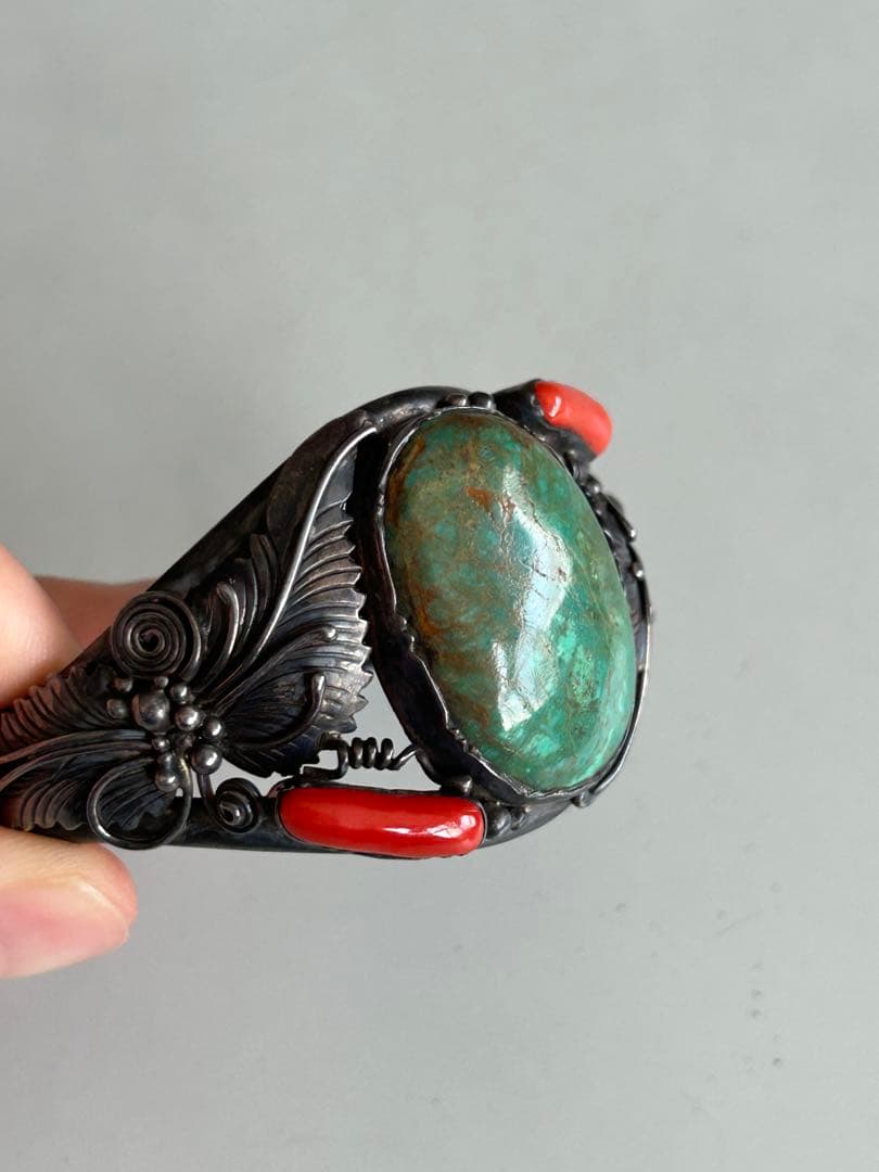 ナバホ 　ターコイズ　バングル　コーラル　925 インディアンジュエリー
