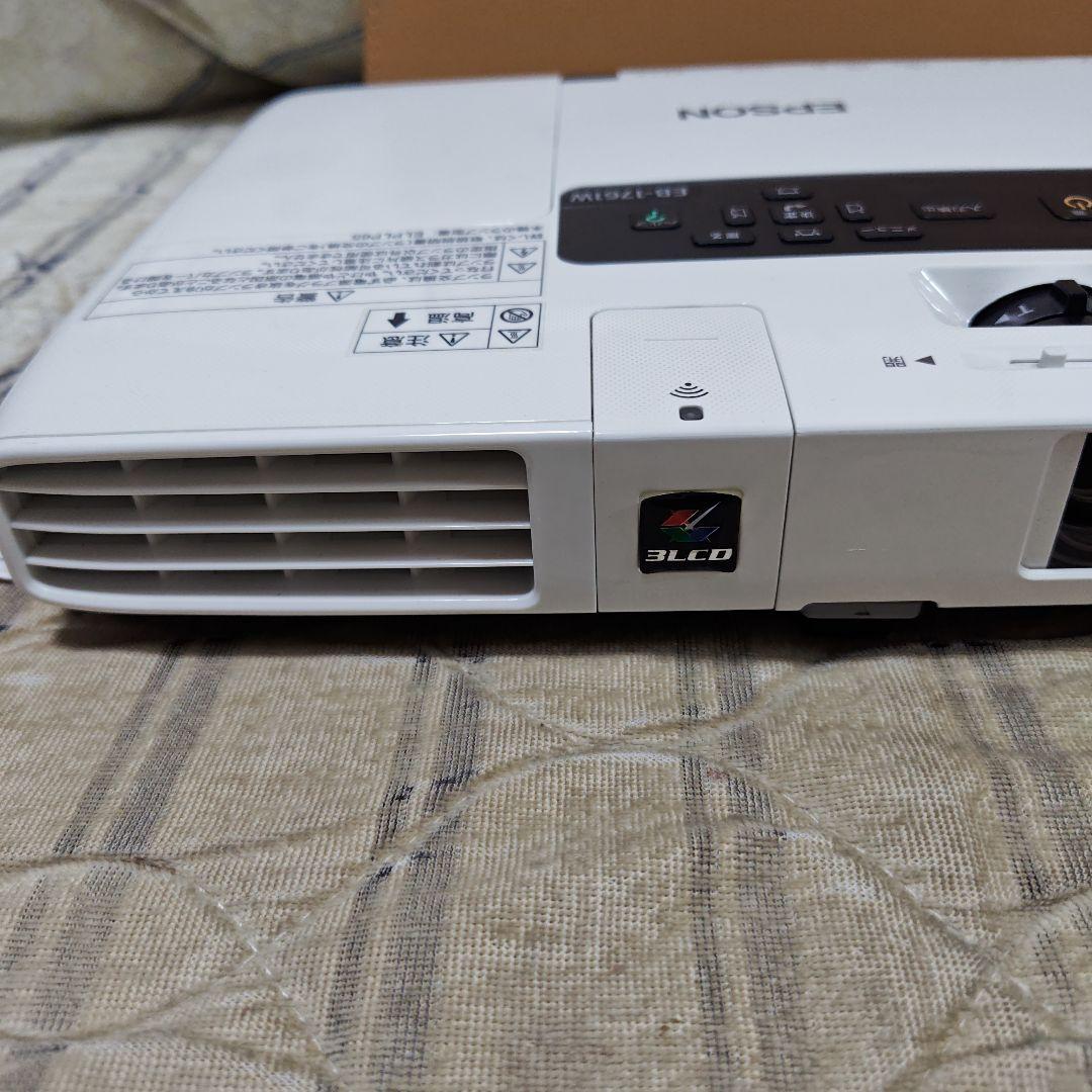 EPSON EB-1761W プロジェクター本体