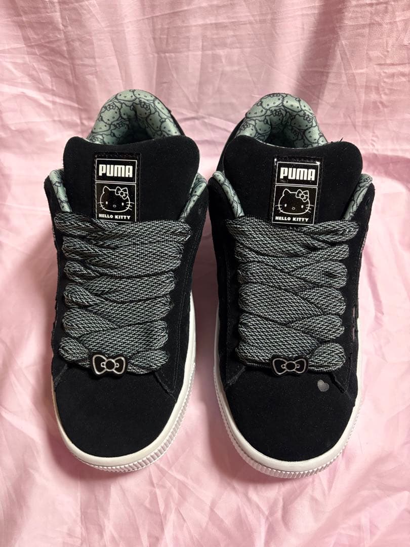 ✨新品/未使用✨PUMA × HELLO KITTY コラボスニーカー