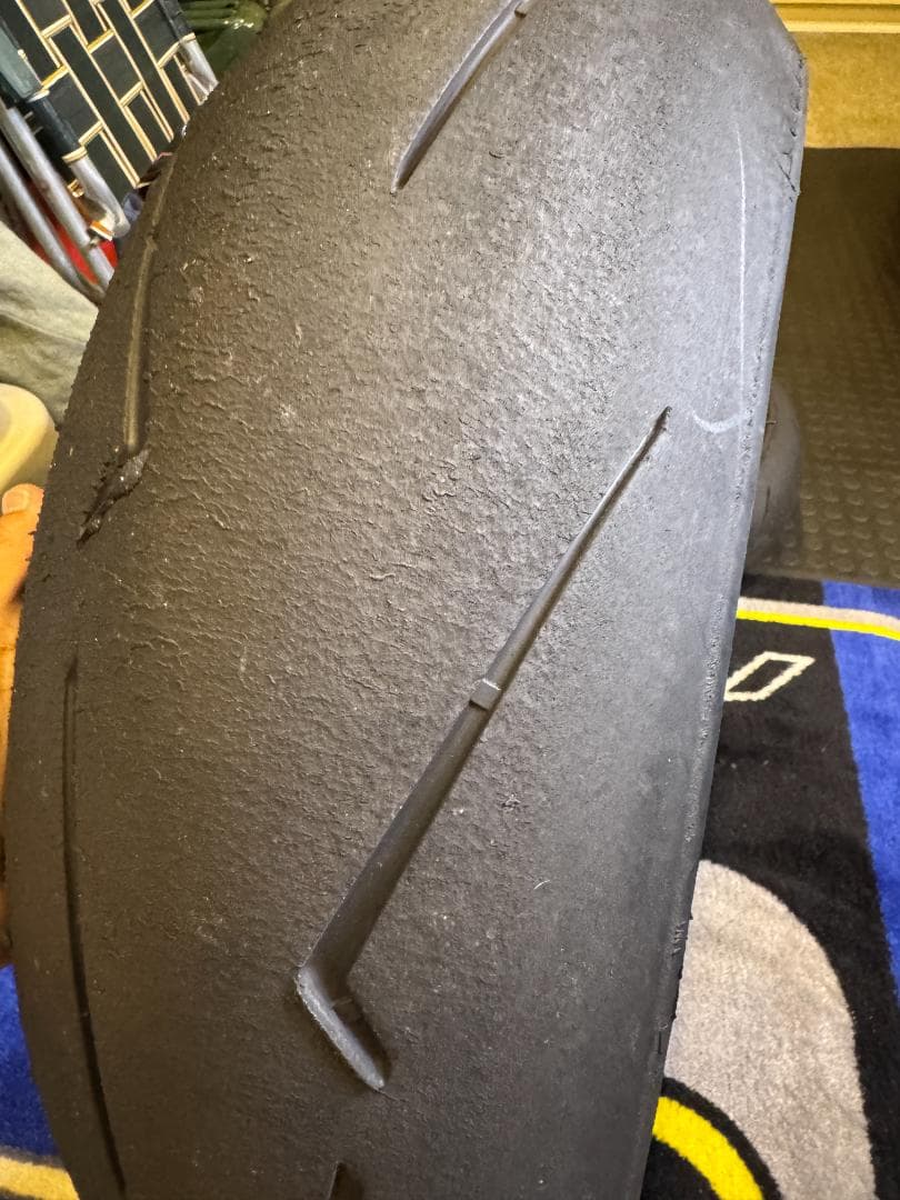 ピレリ スーパーコルサSC1 V4　 180/60 120/70 　中古セット