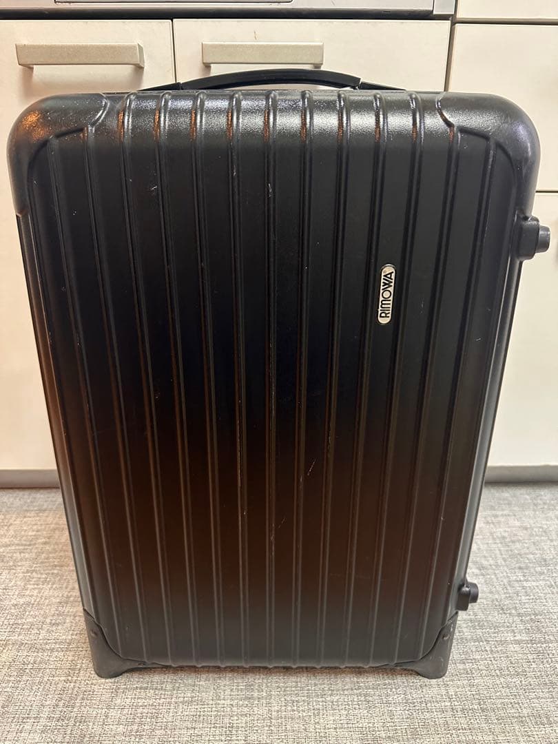リモワ　サルサ　ブラック　スーツケース　機内持込可　35L