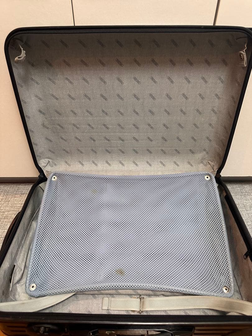 リモワ　サルサ　ブラック　スーツケース　機内持込可　35L