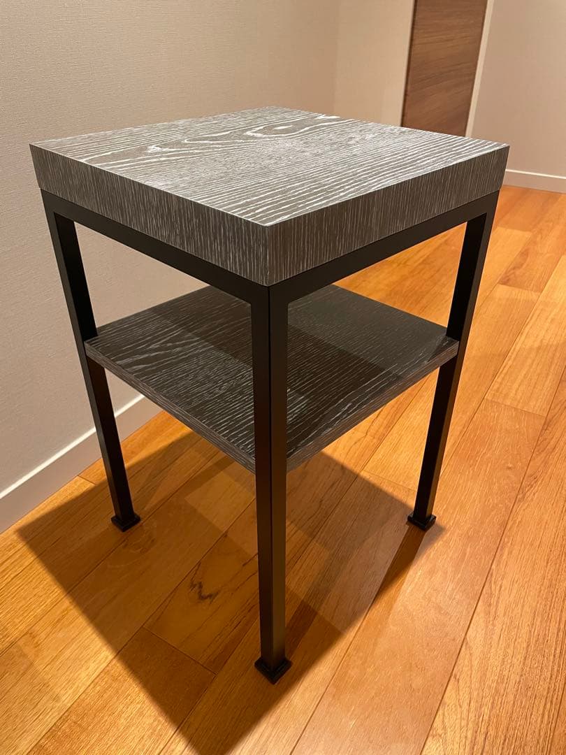 シモンズ　ナイトテーブル