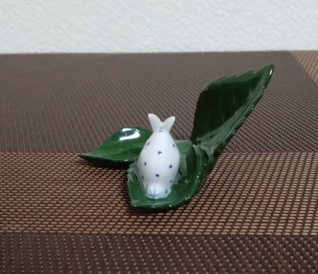 ヘレンド・ファンタジースタンド ウサギ飾り