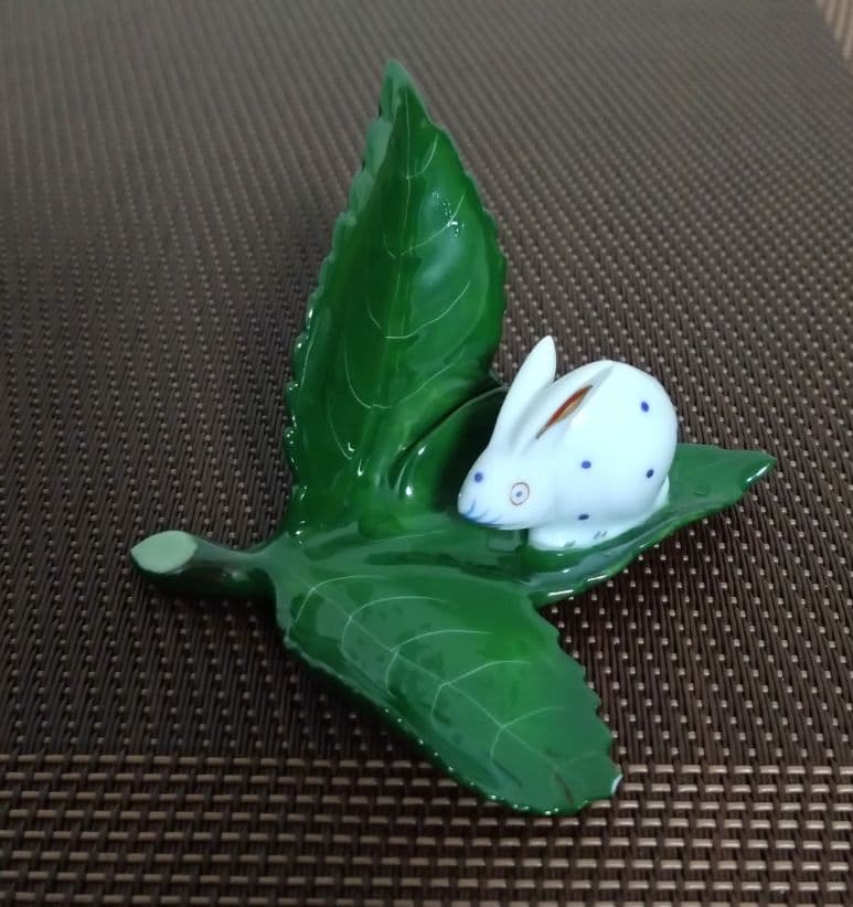 ヘレンド・ファンタジースタンド ウサギ飾り