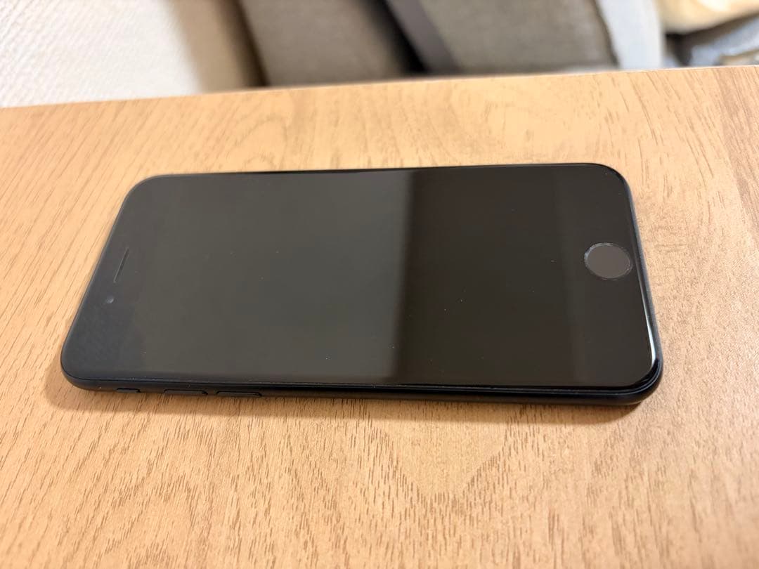 Apple iPhone SE 2世代　128GB