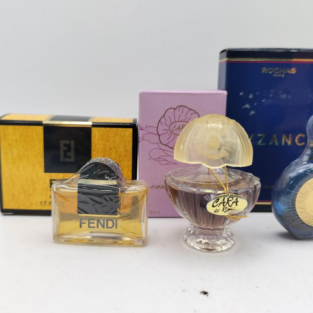 ■未使用　ブランドミニ香水11個　ロリータレンピカ　ビザーンス　ロメオ