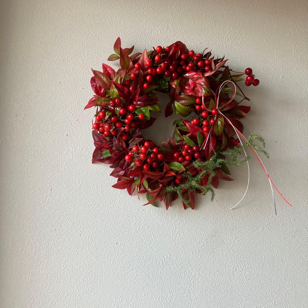 おたふく南天と南天のリース　サンキライ　お正月飾り　ヒカゲノカズラ