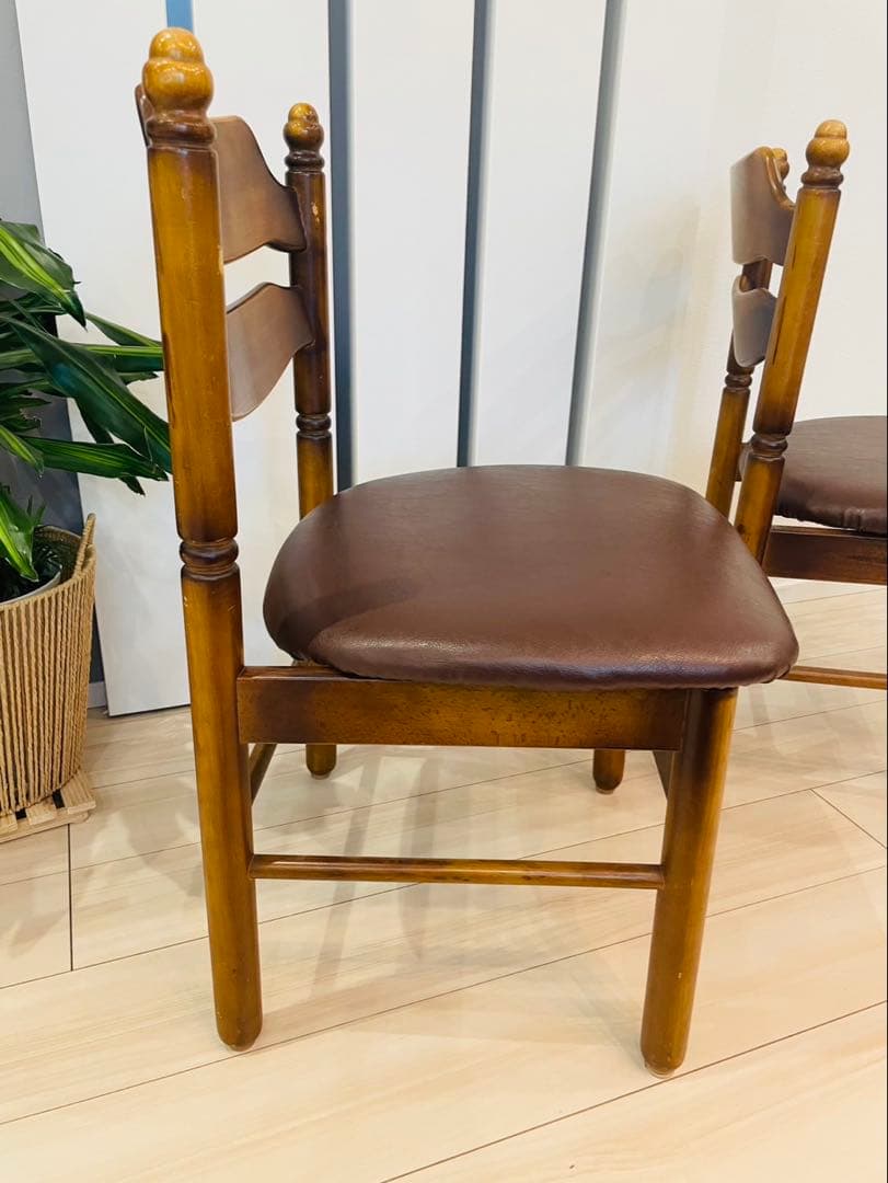 【カリモク】コロニアル　ダイニングチェア　椅子　2脚セット