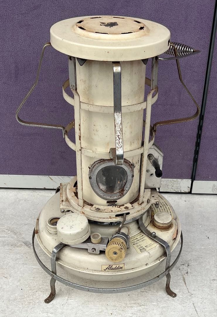 アラジン ブルーフレーム 灯油ヒーター、おそらくモデル BF3912 最終価格