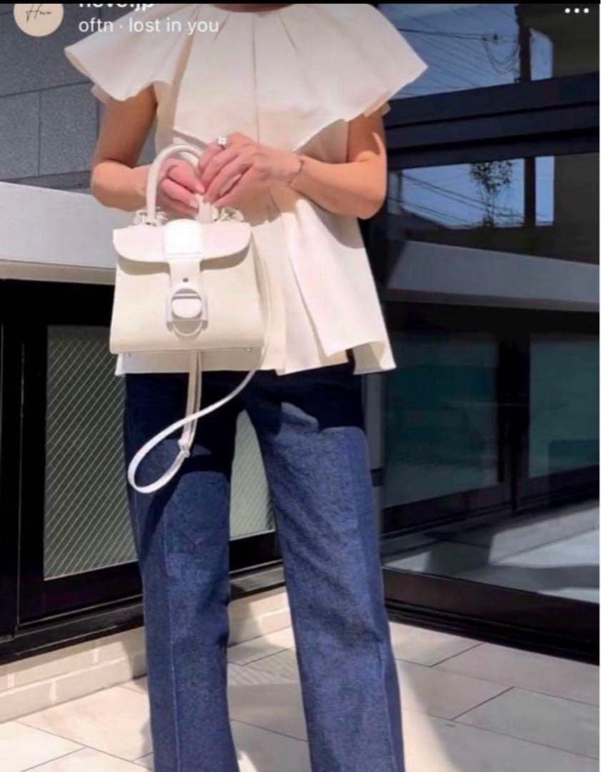 ま*ん様 新品未使用 ★タグ付き Heve ラッフルグログラントップス ヘイヴ