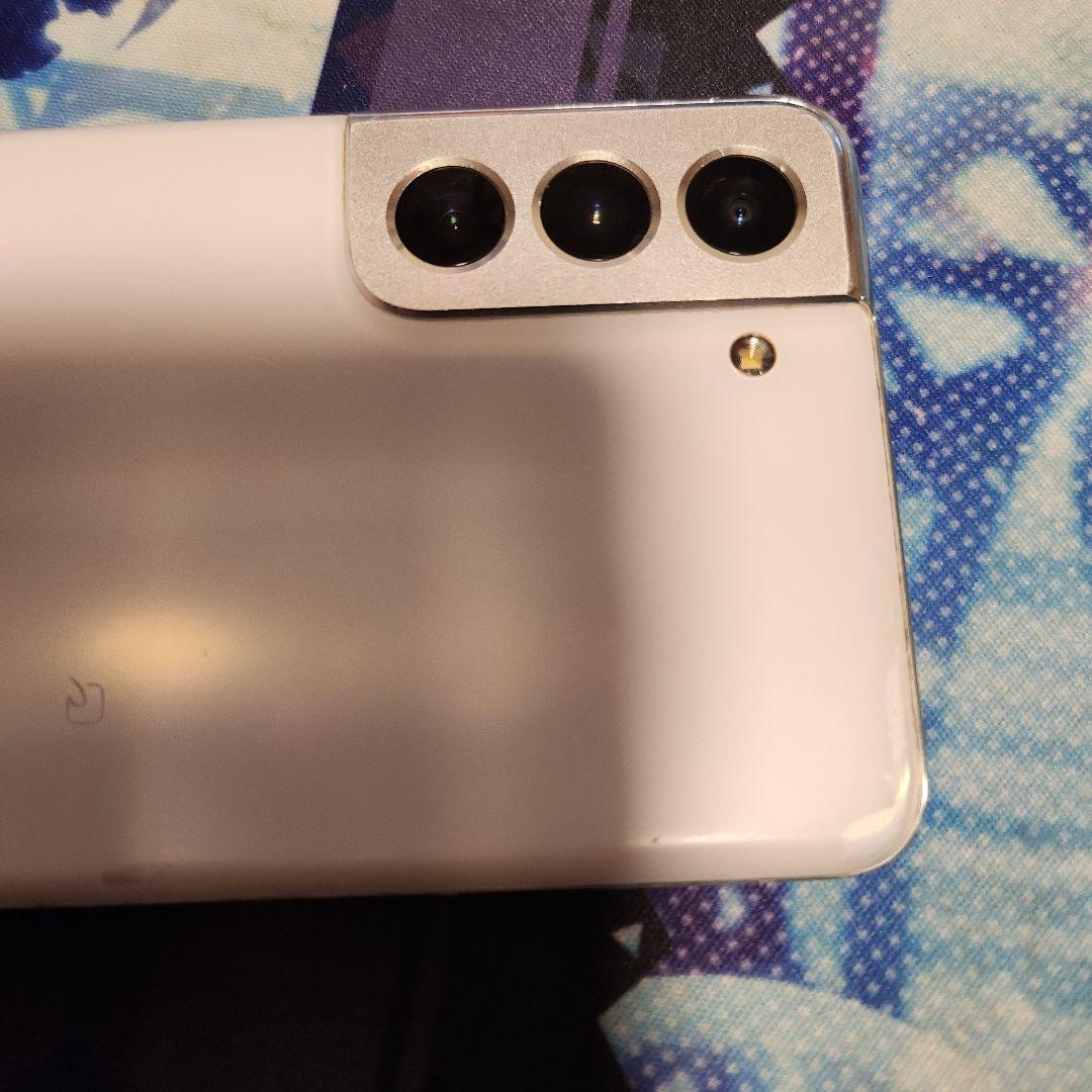 Samsung Galaxy S21 ホワイト 6.2インチ　SCG21