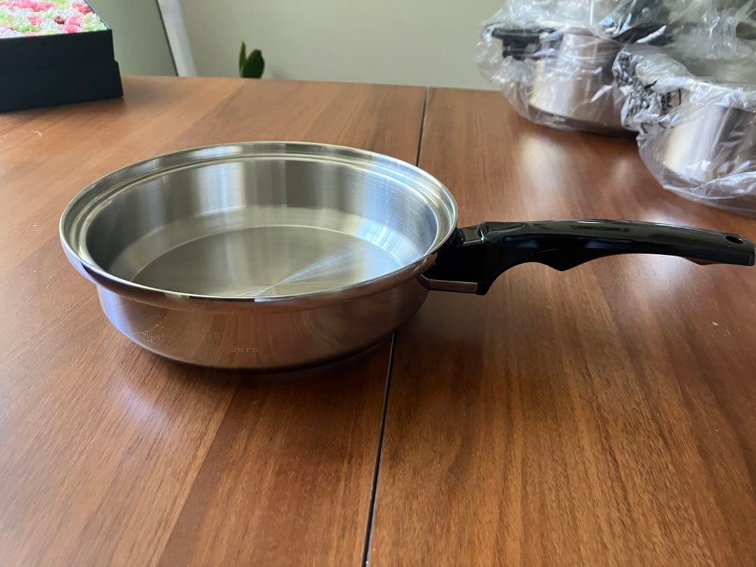 【インコア鍋.フライパンセット未使用】（電気スキレット追加）
