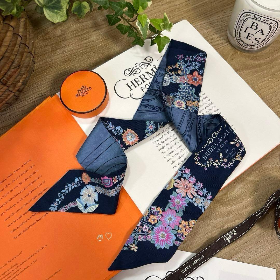 HERMESエルメス　ツイリー　ブリッドドゥガラアンフルール　フラワー25SS