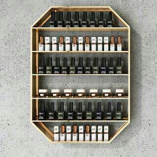 【ネイル棚壁に赤いマニキュア鉄ジェルネイル展示化粧品棚棚収納棚】4