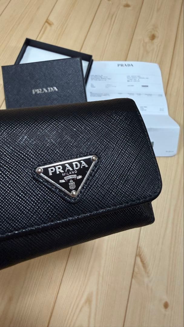 PRADA 1MH044 ブラック サフィアーノ コンパクトウォレット