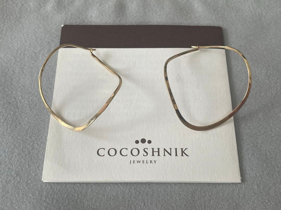 [Kate]COCOSHNIK K10ポリッシュ　変形フープピアス(M)