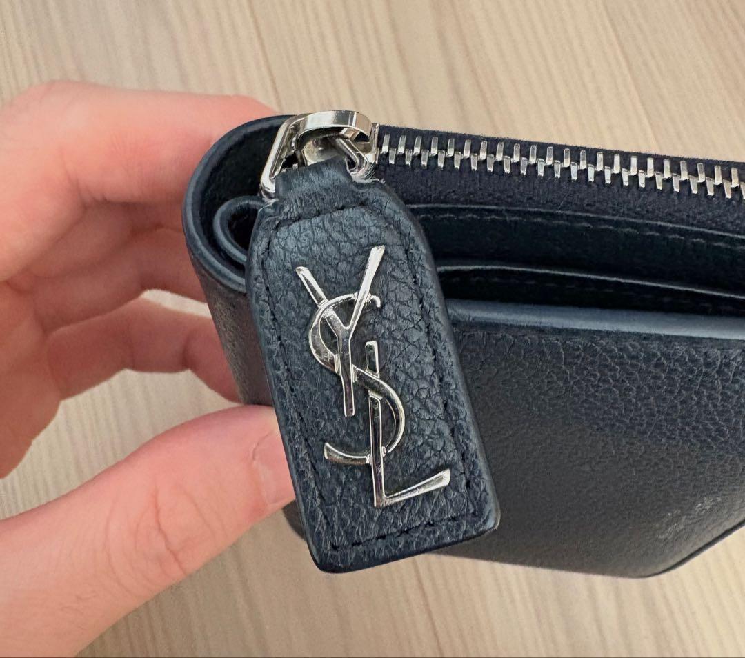 （美品・値下・付属品あり）SAINT LAURENT ネイビー 二つ折り財布