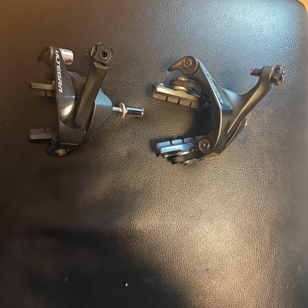 SHIMANO ULTEGRA BR-R8000　ブレーキキャリパー 2個セット