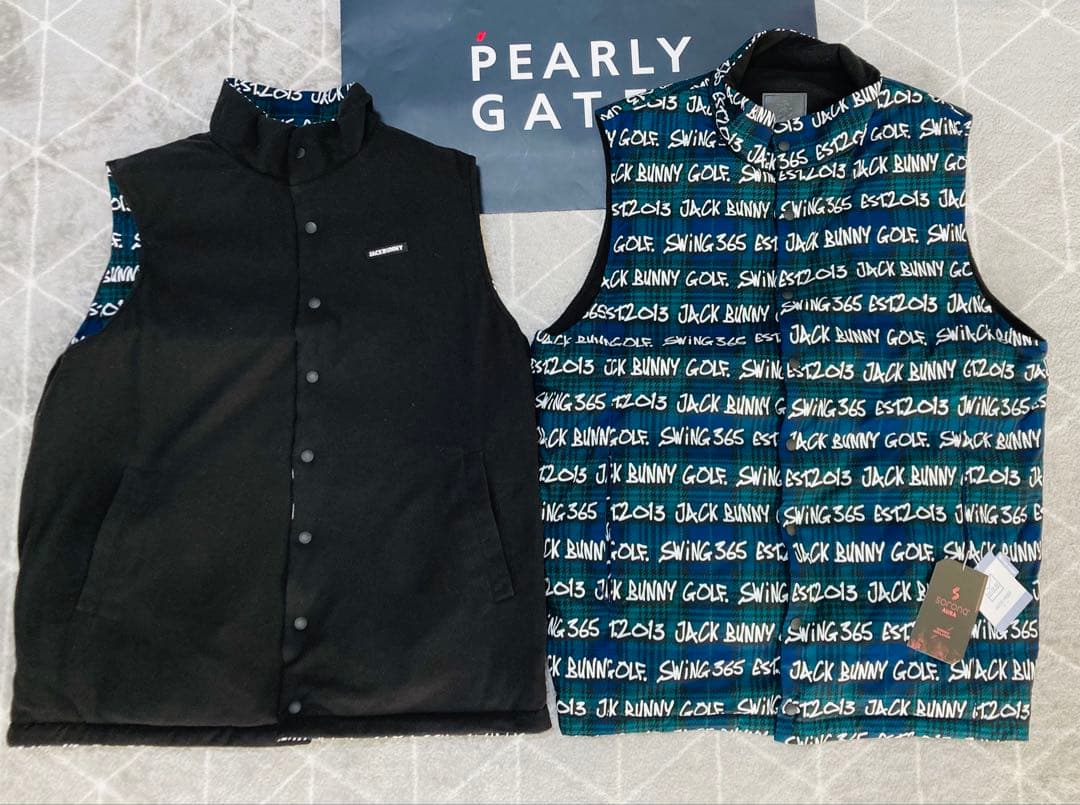 新品 パーリーゲイツ ジャックバニー リバーシブル中綿ベスト(4)サイズM/紺