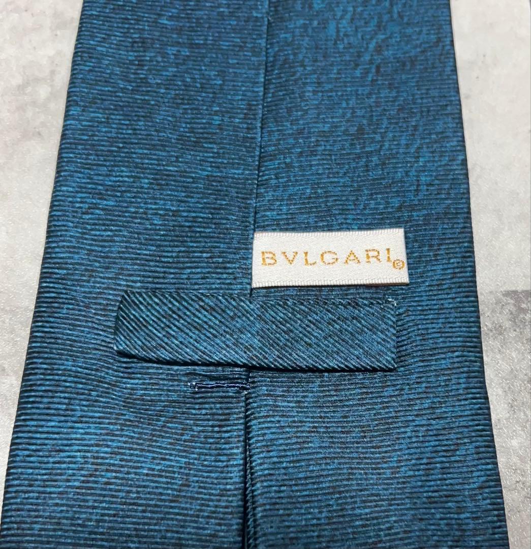 BVLGARI ネクタイ ハイブランド ソリッド セッテピエゲ 箱付き