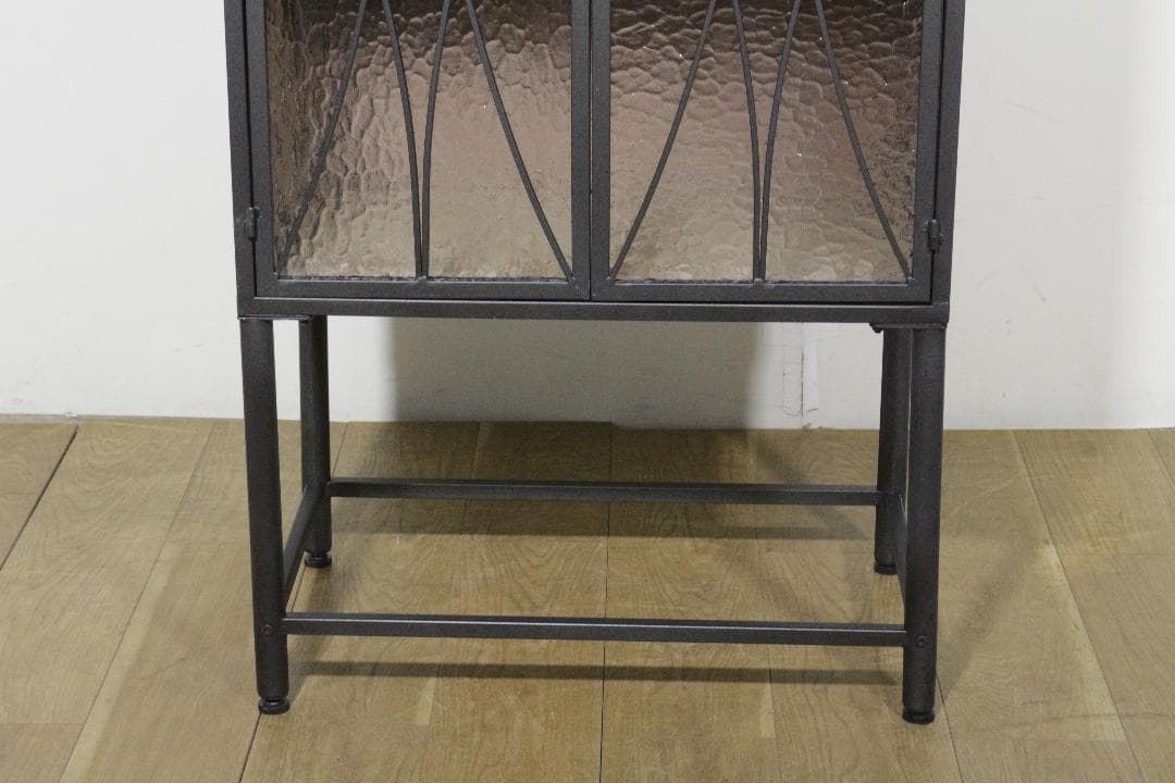 北欧風クラシック★リビングキャビネット★金属フレーム★木製★