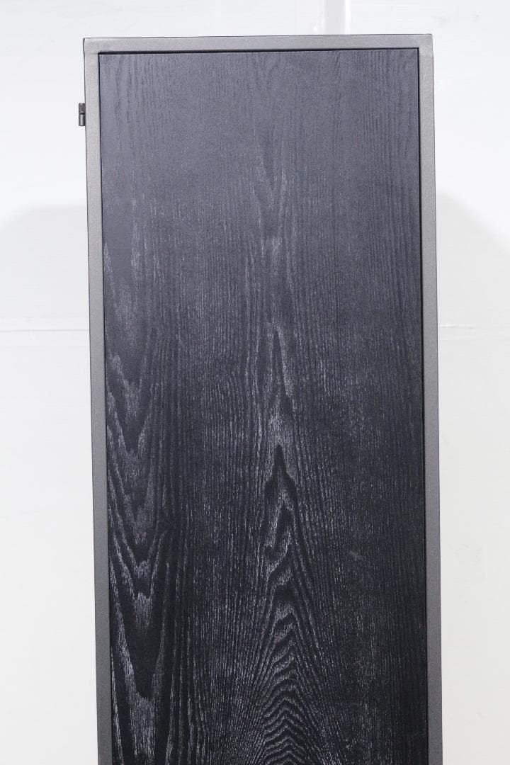 北欧風クラシック★リビングキャビネット★金属フレーム★木製★