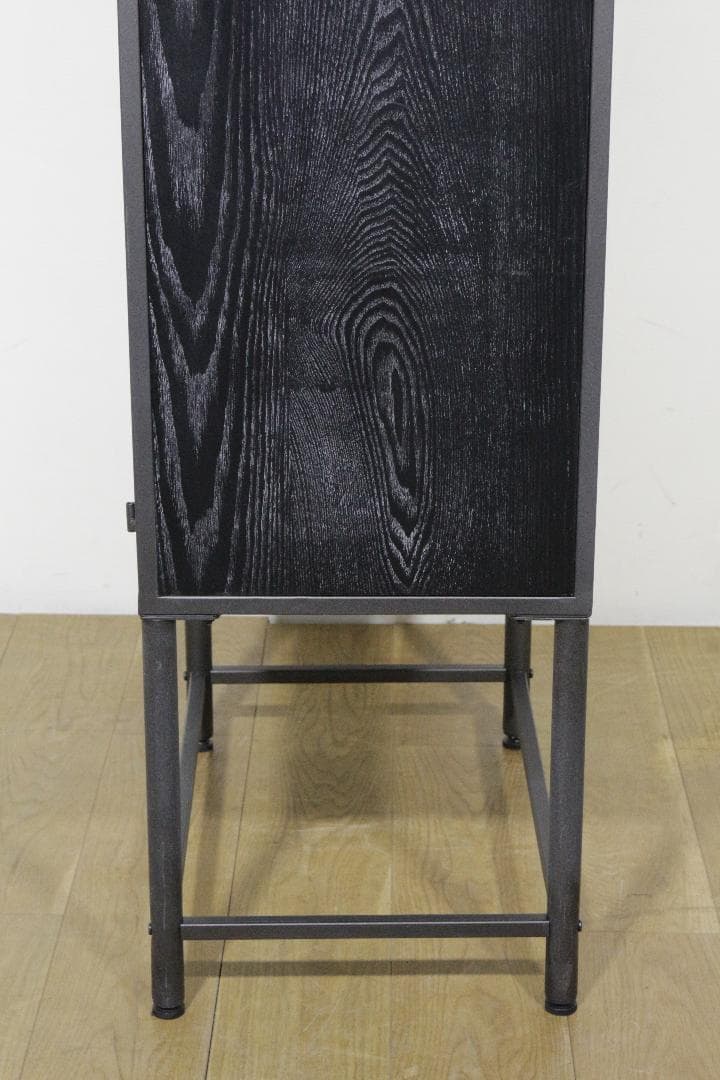 北欧風クラシック★リビングキャビネット★金属フレーム★木製★