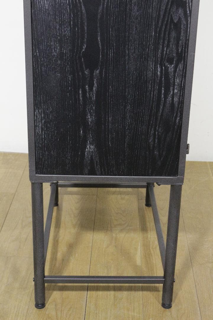 北欧風クラシック★リビングキャビネット★金属フレーム★木製★