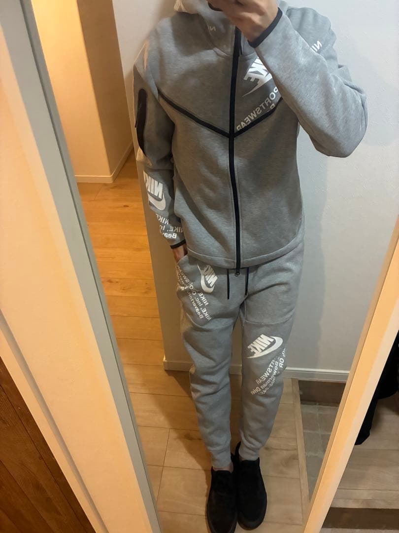 ナイキテックフリース　セットアップ　上下　Lサイズ　グレー　美品