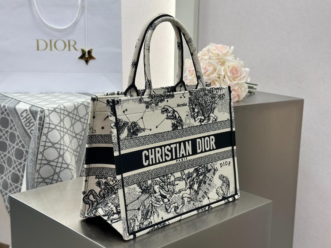 美品ノベルティ　トートバッグ　　バッグ