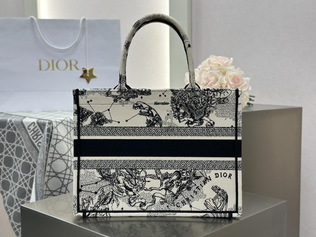 美品ノベルティ　トートバッグ　　バッグ