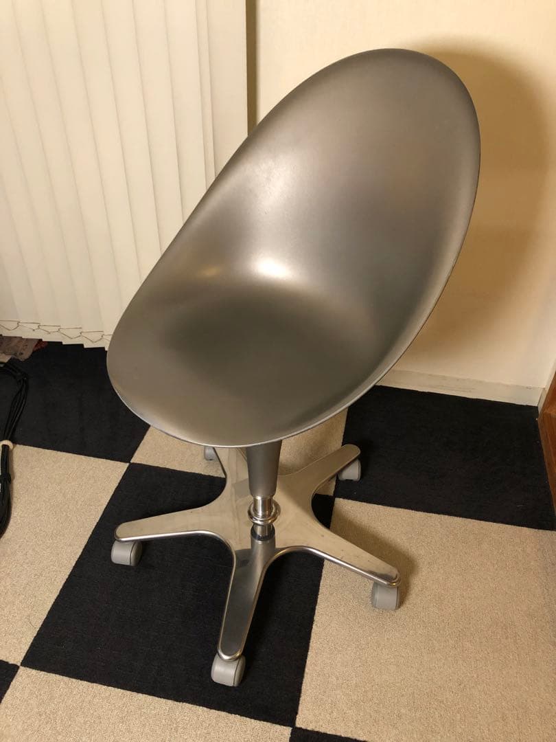 MAGIS マジス ボンボチェア 回転式 キャスター 椅子 昇降 1点