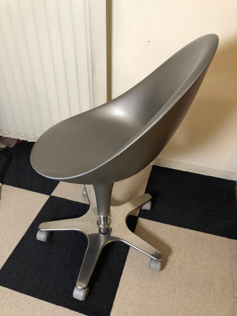 MAGIS マジス ボンボチェア 回転式 キャスター 椅子 昇降 1点