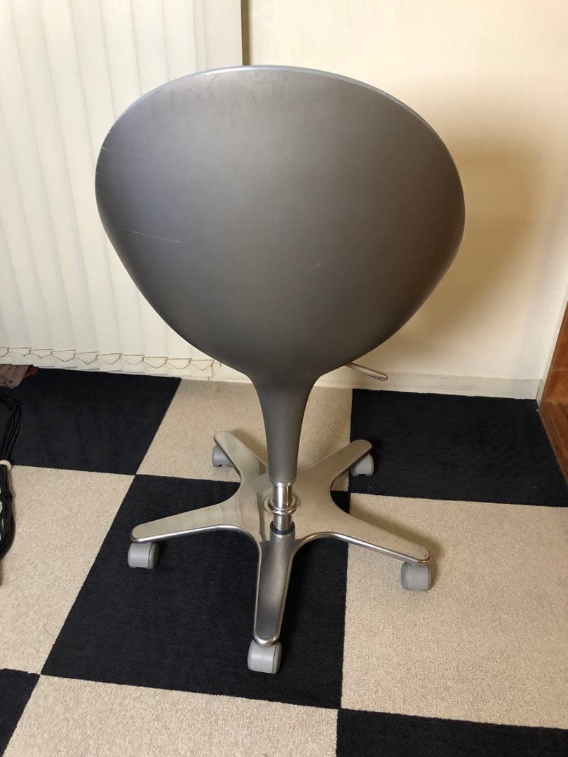 MAGIS マジス ボンボチェア 回転式 キャスター 椅子 昇降 1点