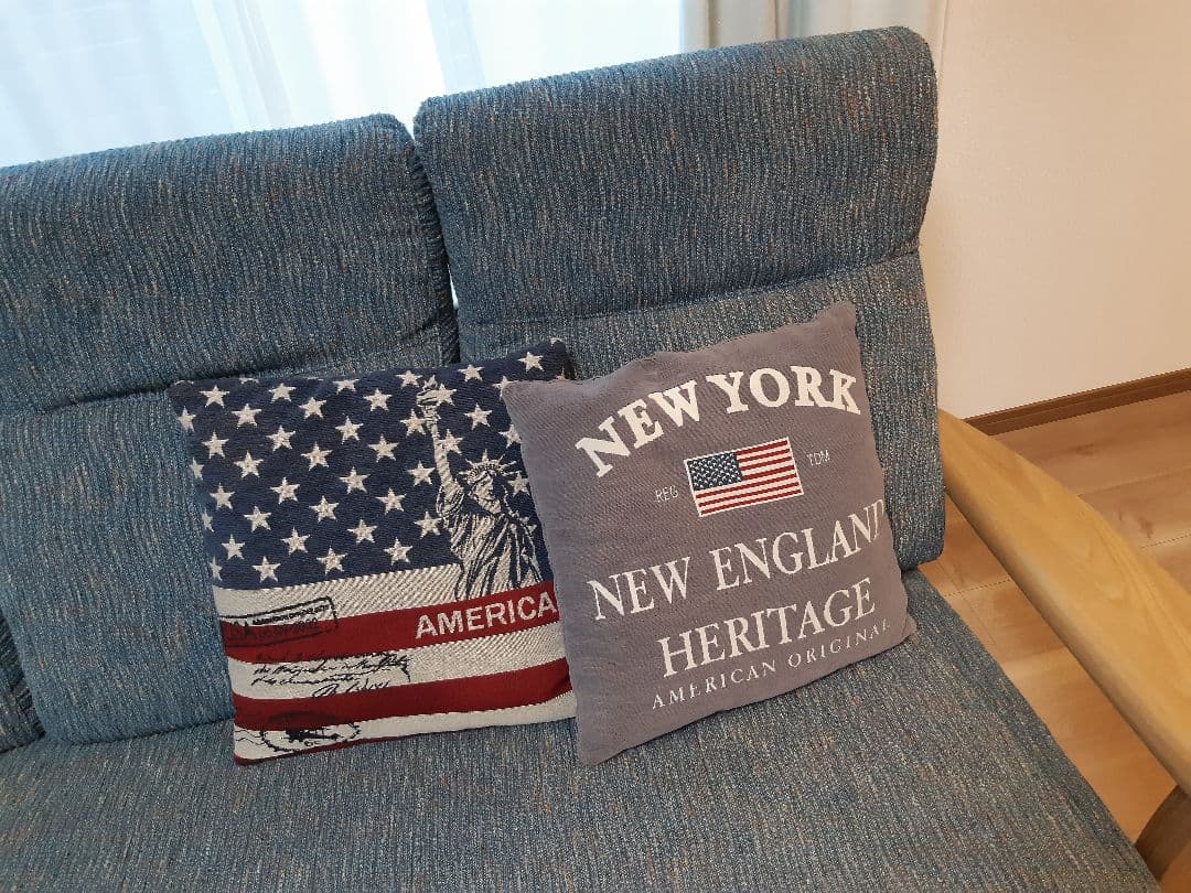 ハイチェア　3人掛けソファー