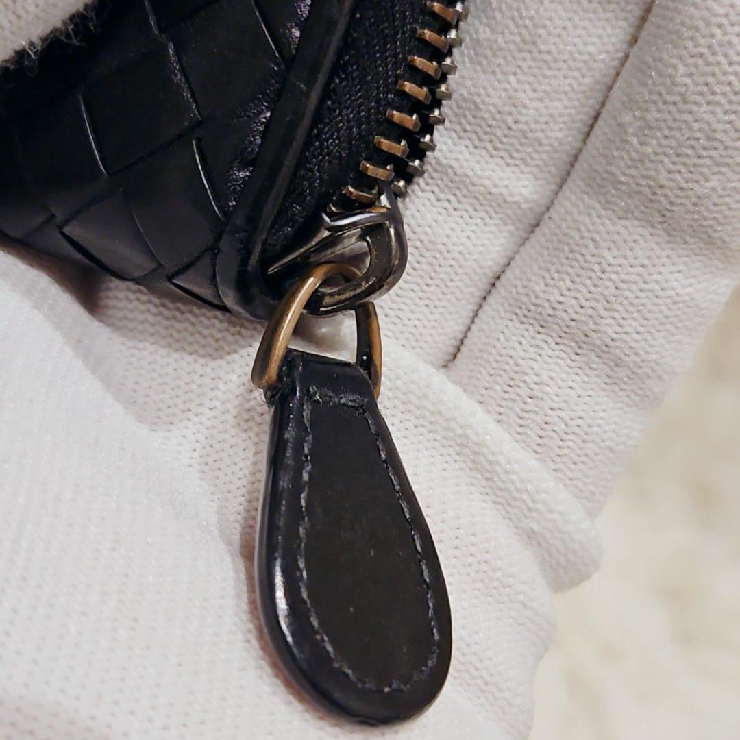 ボッテガヴェネタ ケース イントレチャート ラウンドファスナー 黒