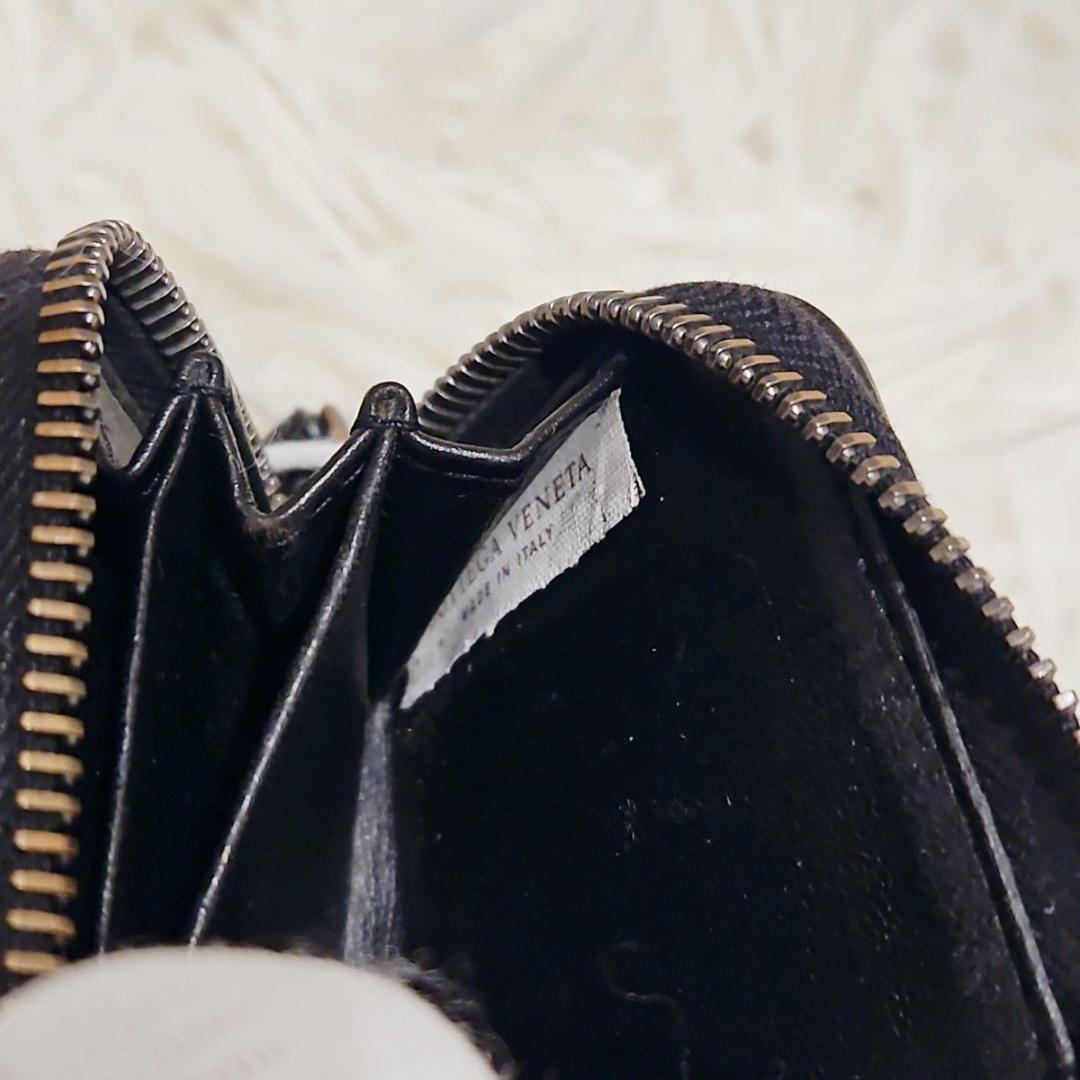 ボッテガヴェネタ ケース イントレチャート ラウンドファスナー 黒