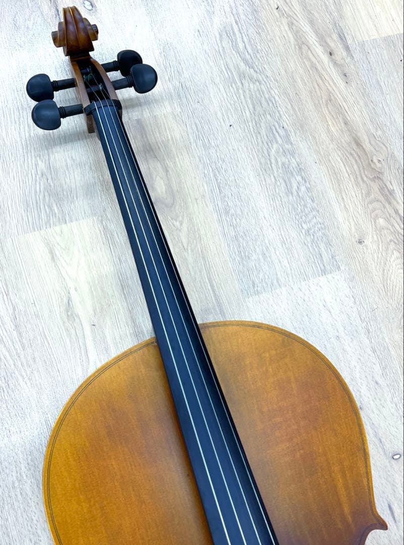 Hallstatt HC-450 チェロ